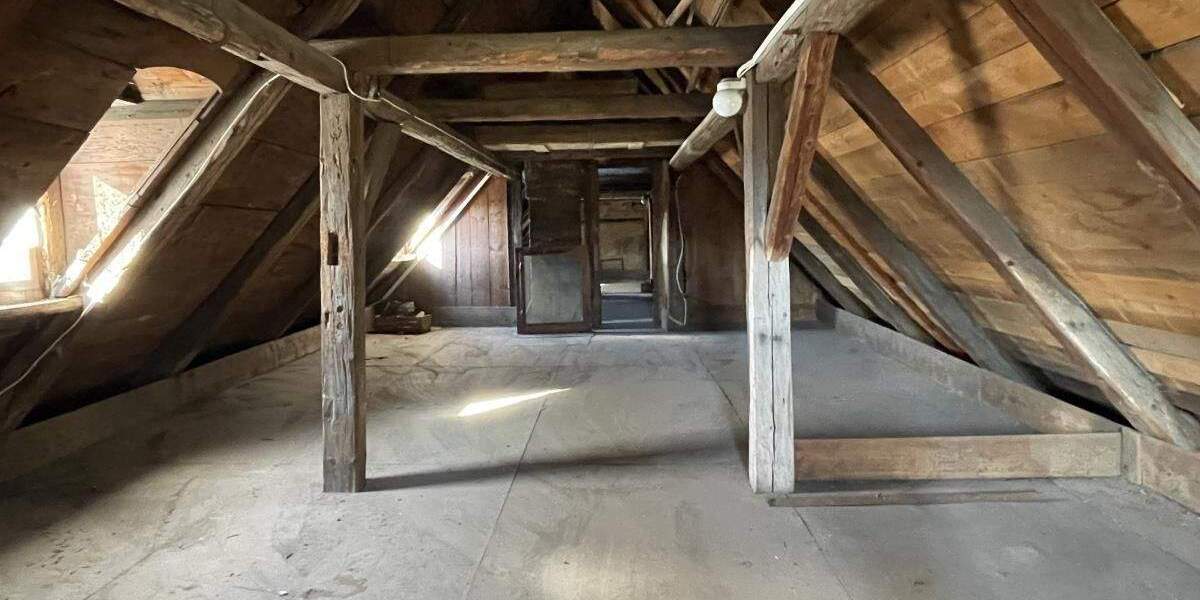 Einfamilienhaus Gefell Langgrün - 9 Zimmer, 200 m&sup2;, 65.000&euro; | Angebot:25742910