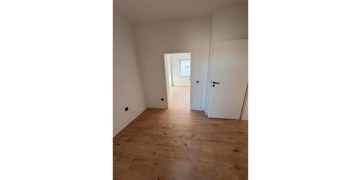 Etagenwohnung Selb - 3 Zimmer, 71 m&sup2;, 585&euro; | Angebot:25933615