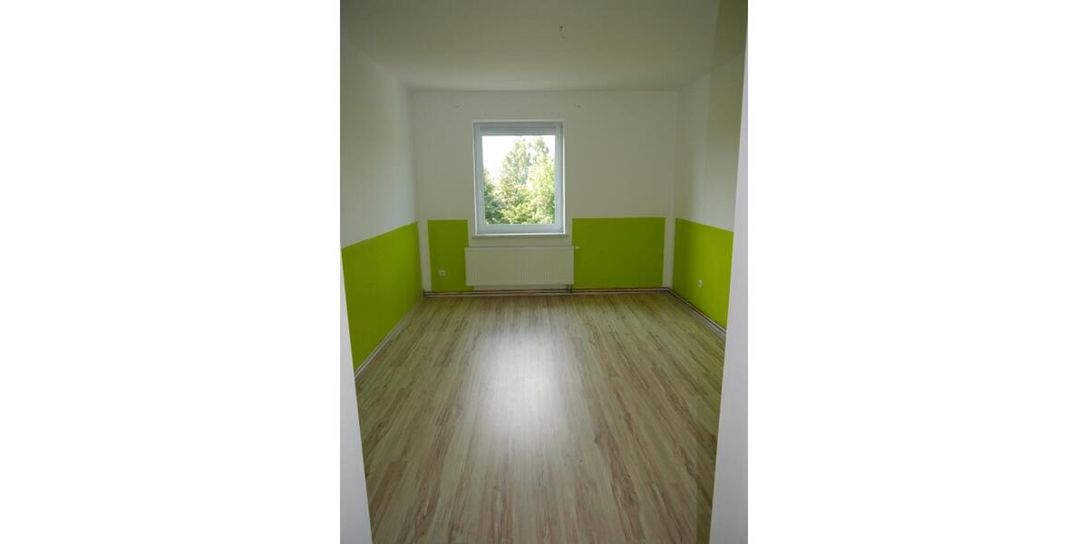 Etagenwohnung Selb - 3 Zimmer, 80 m&sup2;, 460&euro; | Angebot:25945296