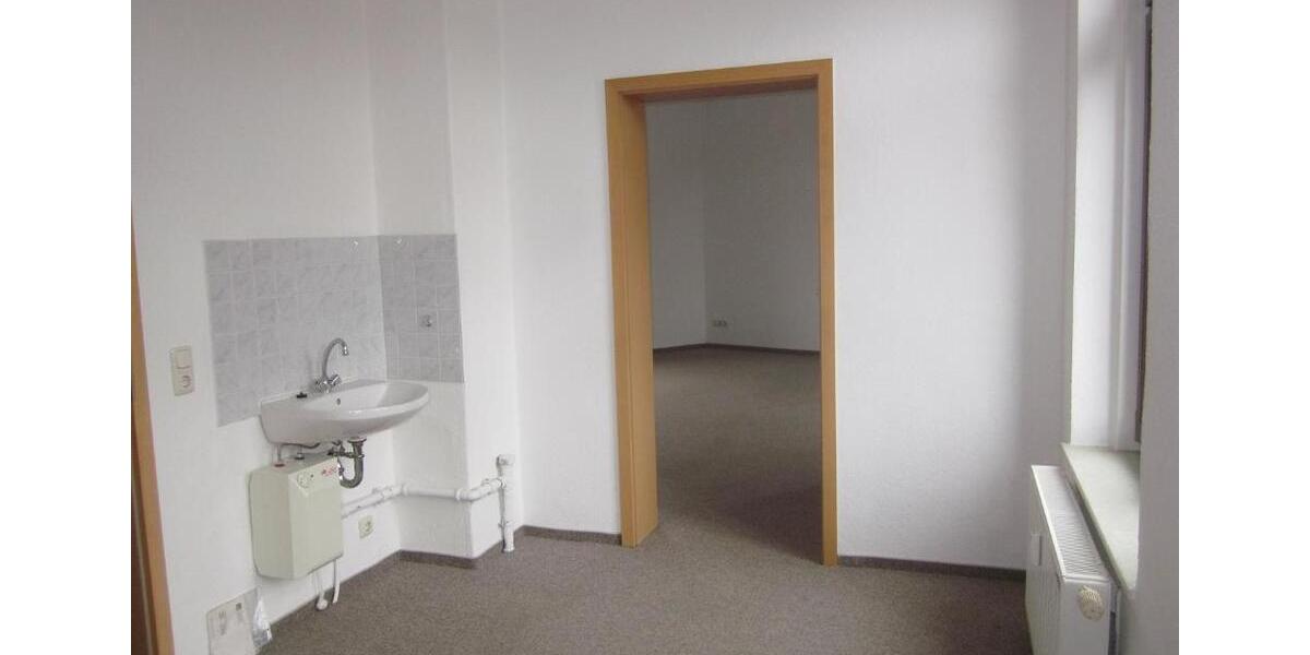 Etagenwohnung Plauen Altstadt - 5 Zimmer, 150 m&sup2;, 750&euro; | Angebot:25349247