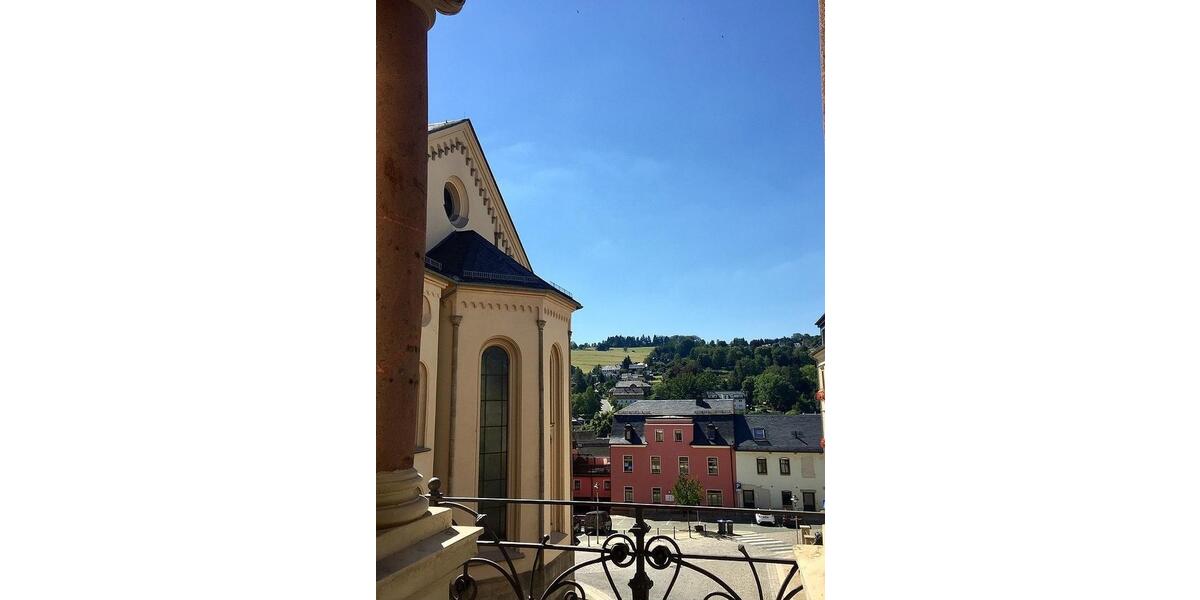 Etagenwohnung Markneukirchen - 5 Zimmer, 139 m&sup2;, 1.200&euro; | Angebot:25487030