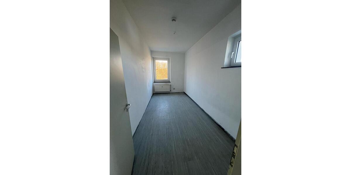 Etagenwohnung Naila - 4 Zimmer, 96 m&sup2;, 470&euro; | Angebot:24474411