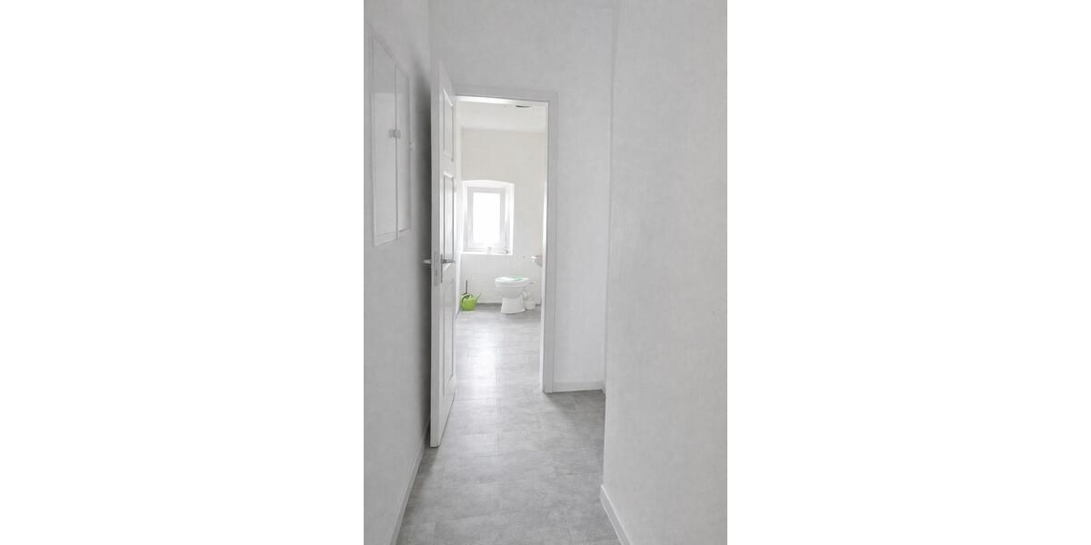 Etagenwohnung Hof Altstadt - 5 Zimmer, 130 m&sup2;, 1.100&euro; | Angebot:26288312