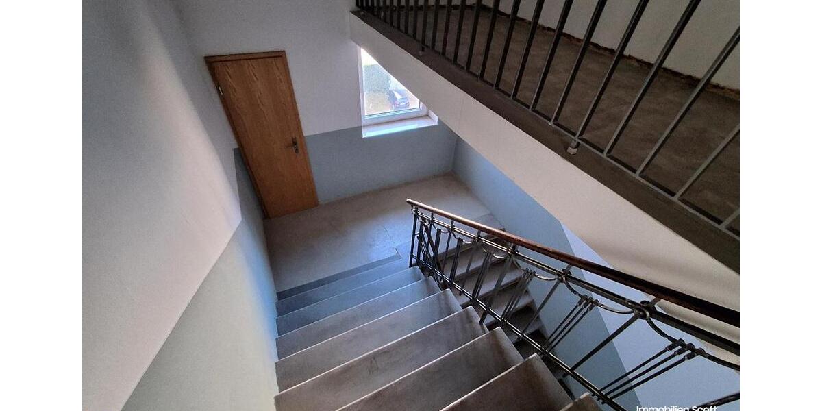 Etagenwohnung Plauen Bahnhofsvorstadt - 2.5 Zimmer, 81 m&sup2;, 360&euro; | Angebot:25710536