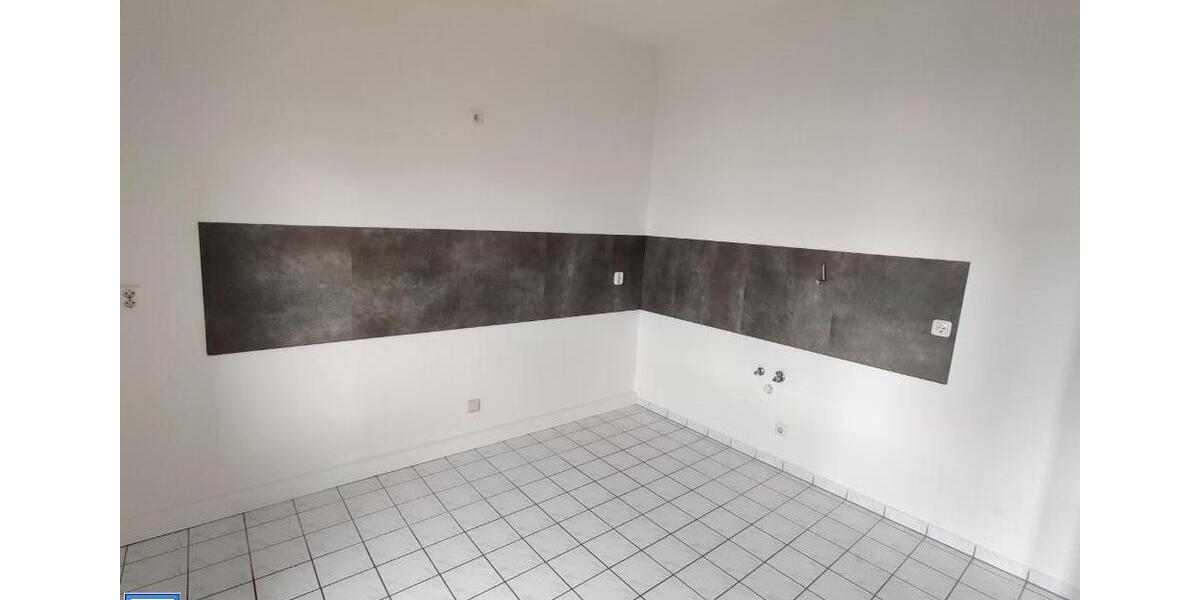 Etagenwohnung Plauen - 4 Zimmer, 92 m&sup2;, 550&euro; | Angebot:25710534