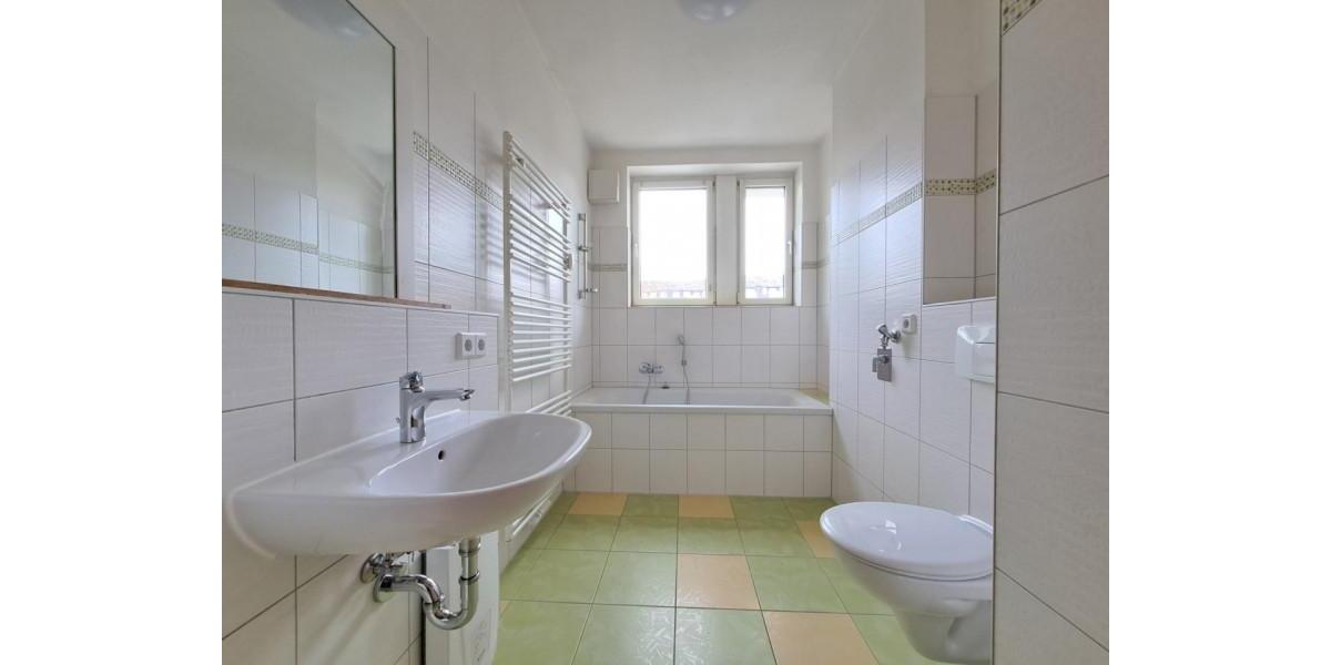 Etagenwohnung Plauen Alt Chrieschwitz - 2 Zimmer, 57 m&sup2;, 296&euro; | Angebot:25806592