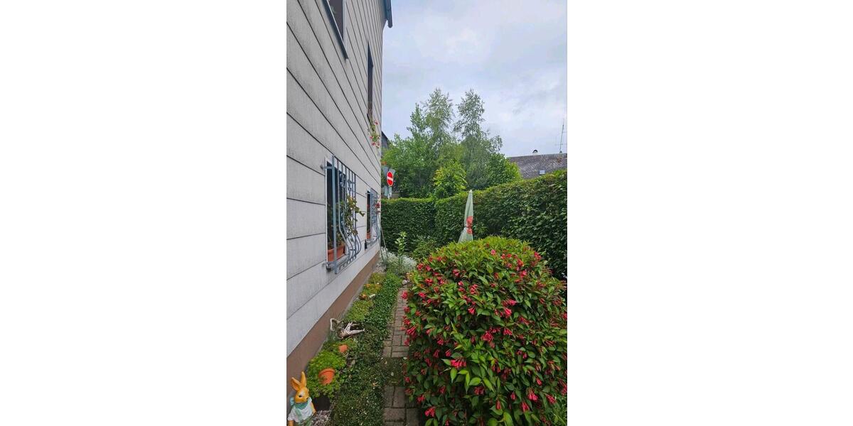 Einfamilienhaus Sparneck - 10 Zimmer, 230 m&sup2;, 159.000&euro; | Angebot:26089009
