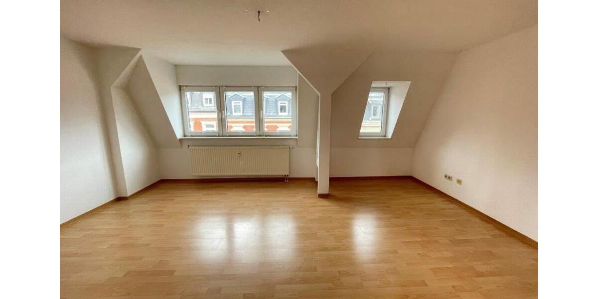 Dachgeschoßwohnung Plauen Bahnhofsvorstadt - 3 Zimmer, 77 m&sup2;, 359&euro; | Angebot:24380244