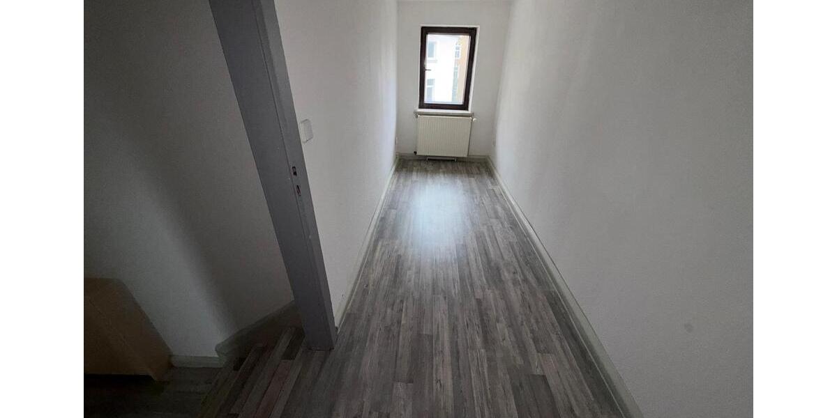 Etagenwohnung Plauen Bahnhofsvorstadt - 2.5 Zimmer, 59 m&sup2;, 300&euro; | Angebot:26144141