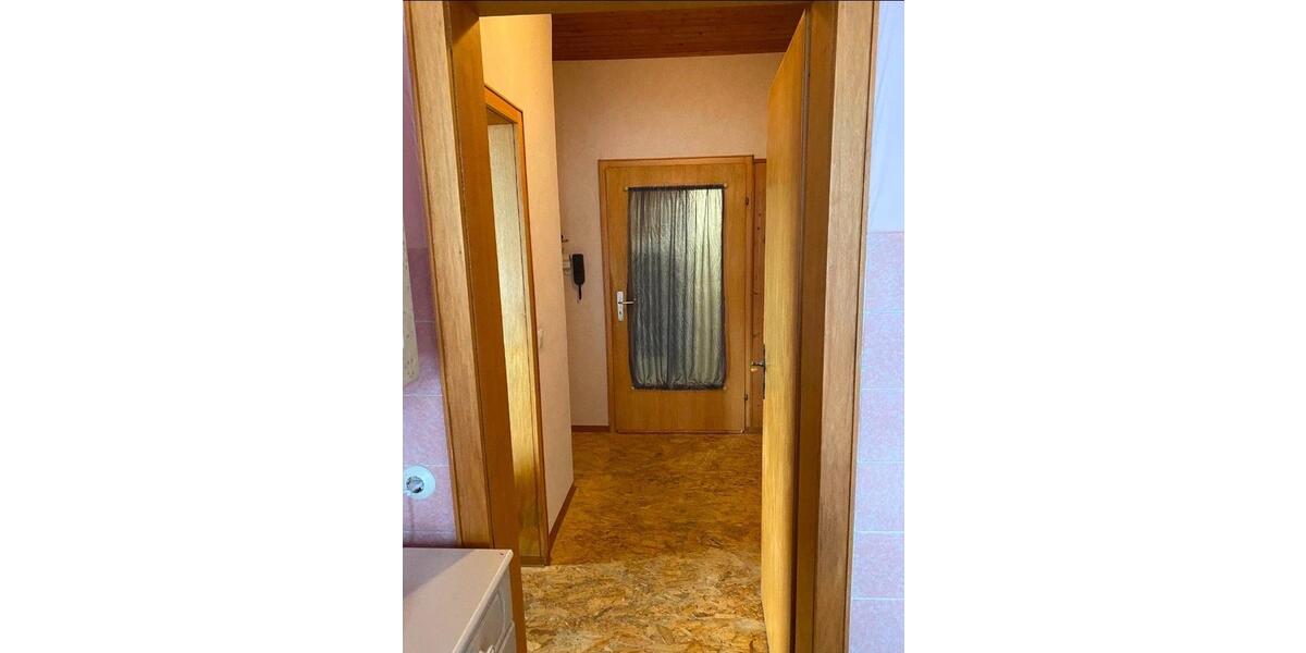 Reihenhaus Schönwald - 10 Zimmer, 180 m&sup2;, 179.000&euro; | Angebot:25261462