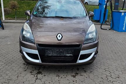 Renault Scenic 246.000 km 3.699 &euro; Plauen 08527