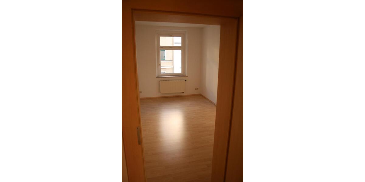 Etagenwohnung Plauen Bahnhofsvorstadt - 2 Zimmer, 57 m&sup2;, 299&euro; | Angebot:23749950