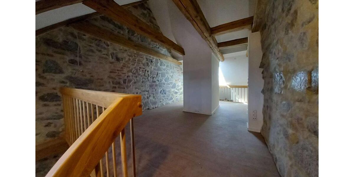 Etagenwohnung Hof Altstadt - 2 Zimmer, 60 m&sup2;, 730&euro; | Angebot:25160185
