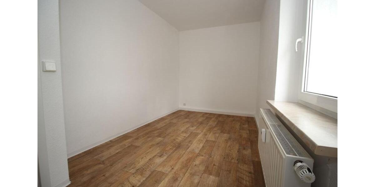 Erdgeschoßwohnung Weischlitz - 3 Zimmer, 58 m&sup2;, 318&euro; | Angebot:19977823