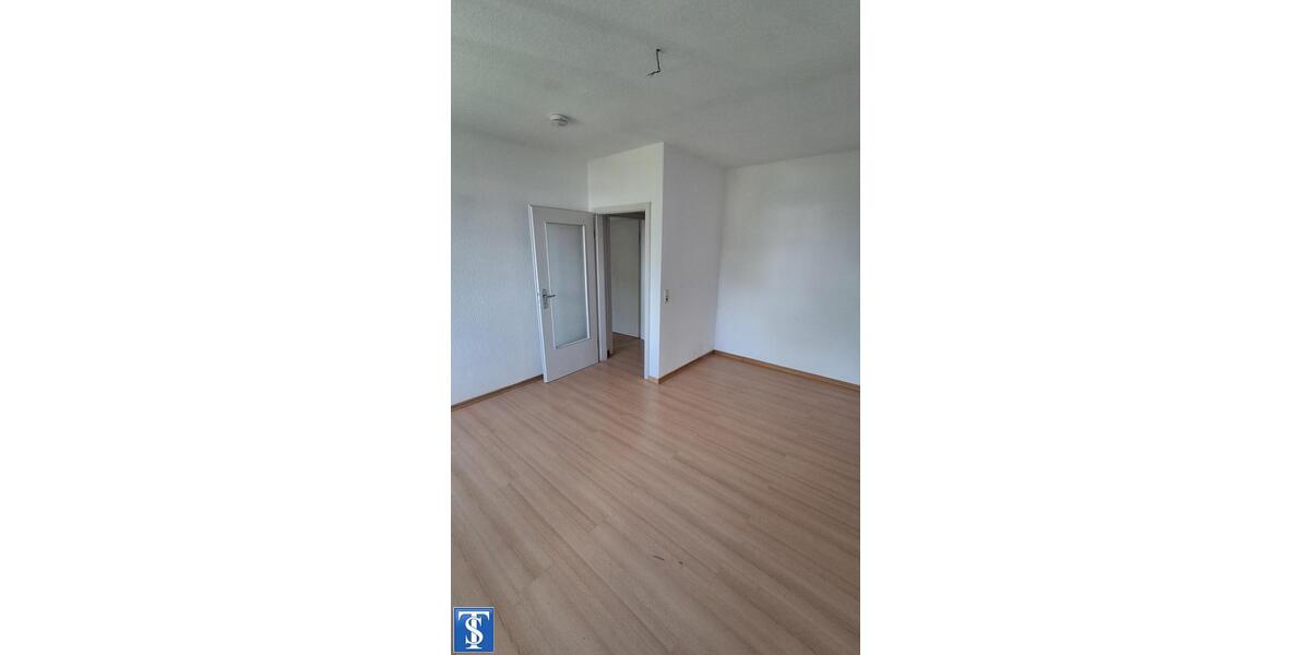 Etagenwohnung Plauen - 2 Zimmer, 58 m&sup2;, 280&euro; | Angebot:24571758