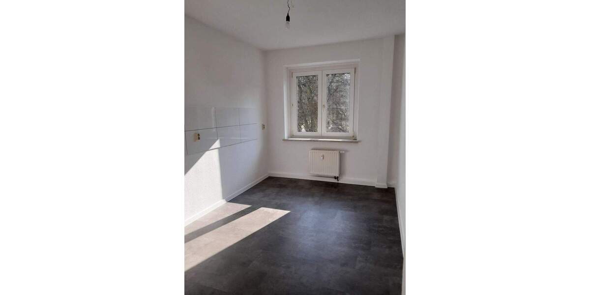 Etagenwohnung Plauen Ostvorstadt - 2 Zimmer, 51 m&sup2;, 290&euro; | Angebot:26092029