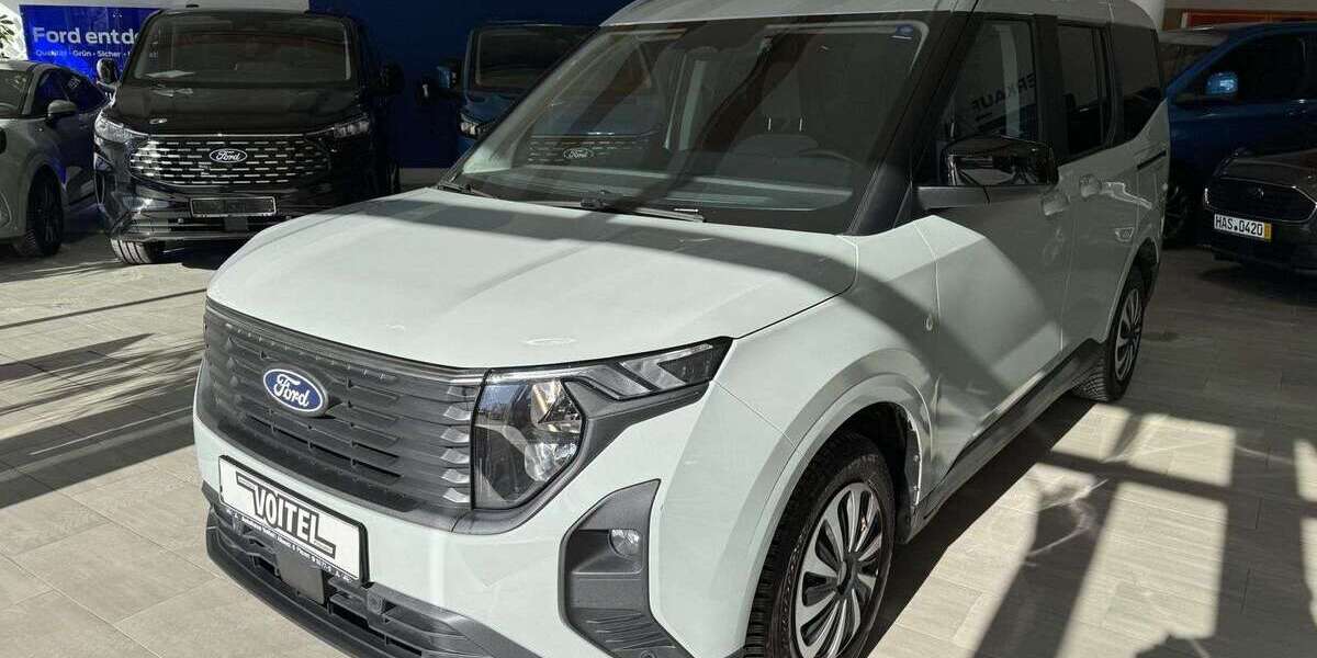 Ford Tourneo Courier 13.500 km 25.990 &euro; Plauen 08525