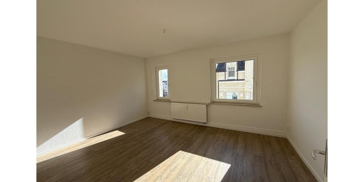 Etagenwohnung Plauen - 2 Zimmer, 59 m&sup2;, 323&euro; | Angebot:25739686