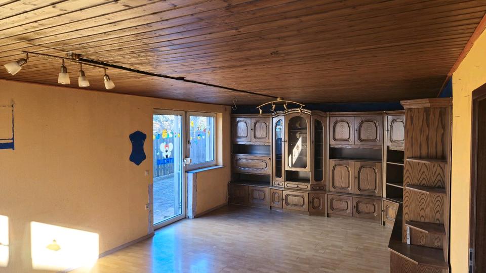 Einfamilienhaus Nordhalben - 6 Zimmer, 240 m&sup2;, 45.000&euro; | Angebot:26022807