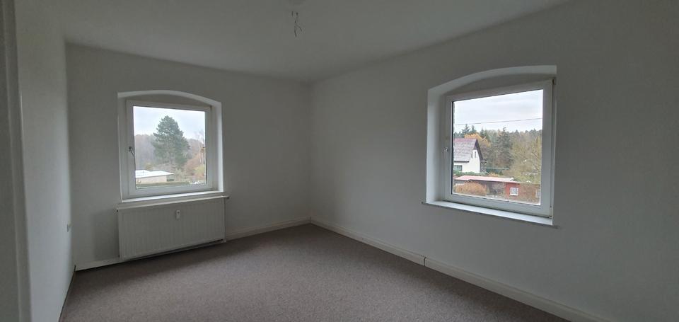 Etagenwohnung Plauen Haselbrunn - 2 Zimmer, 63 m&sup2;, 240&euro; | Angebot:25975807