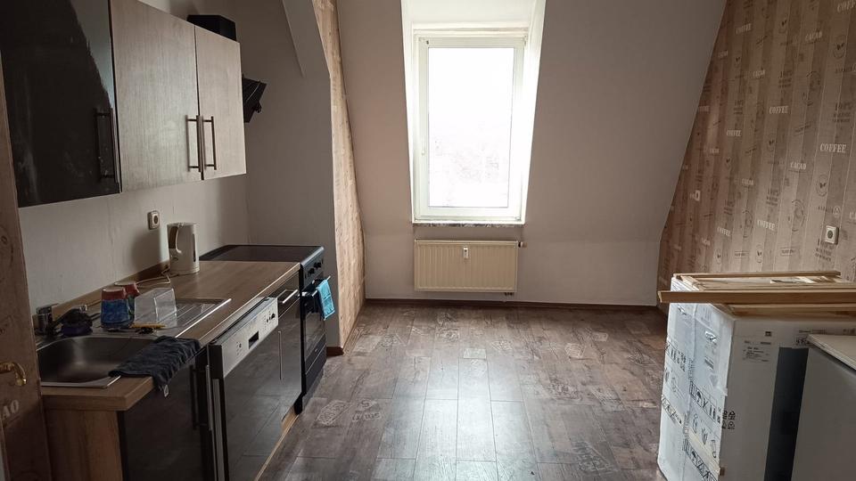 Dachgeschoßwohnung Plauen - 4 Zimmer, 94 m&sup2;, 398&euro; | Angebot:26023070