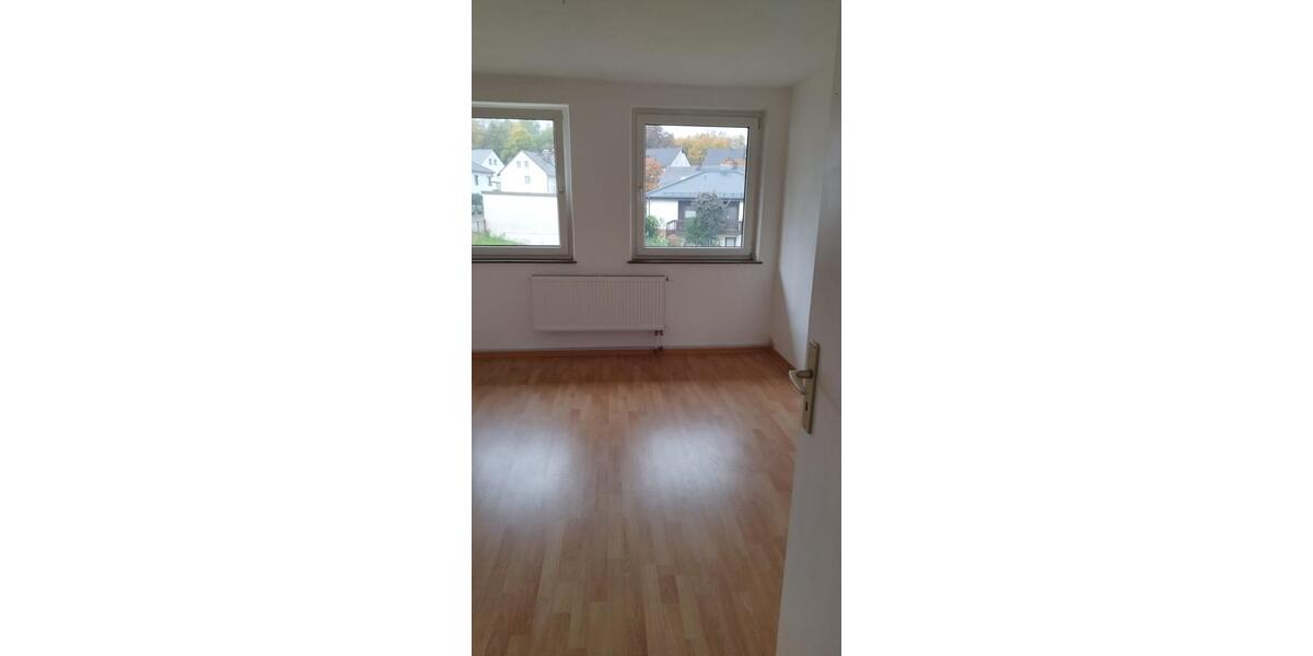 Etagenwohnung Helmbrechts - 2 Zimmer, 44 m&sup2;, 250&euro; | Angebot:25268966