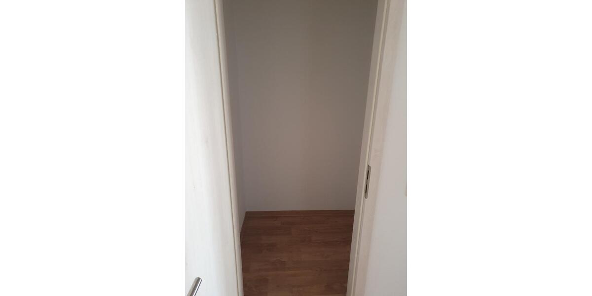 Erdgeschoßwohnung Schleiz - 2 Zimmer, 61 m&sup2;, 420&euro; | Angebot:25377417