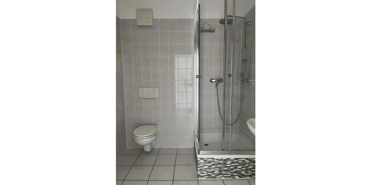 Etagenwohnung Plauen Bahnhofsvorstadt - 3 Zimmer, 77 m&sup2;, 459&euro; | Angebot:25351021