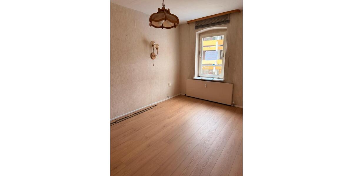 Etagenwohnung Naila - 4 Zimmer, 90 m&sup2;, 600&euro; | Angebot:25639240