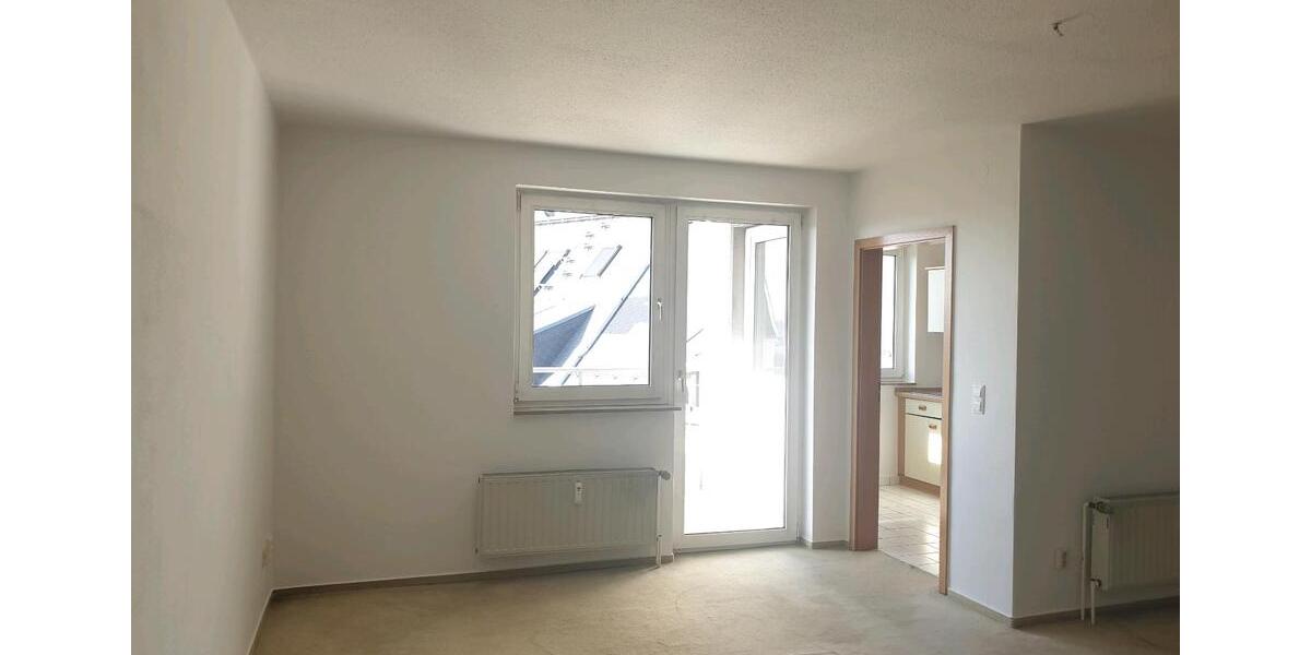 Etagenwohnung Plauen Bahnhofsvorstadt - 2 Zimmer, 64 m&sup2;, 295&euro; | Angebot:25402573