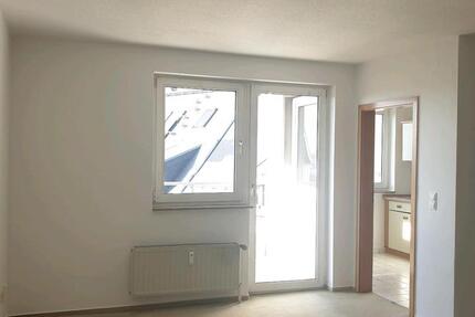 Wohnung Plauen Bahnhofsvorstadt - 2 Zimmer, 64 m&sup2;, 295&euro; | Angebot:25402573