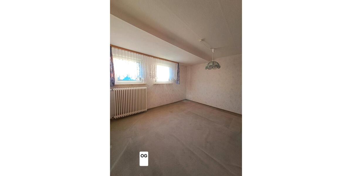 Doppelhaushälfte Selb - 6 Zimmer, 144 m&sup2;, 225.000&euro; | Angebot:26211940