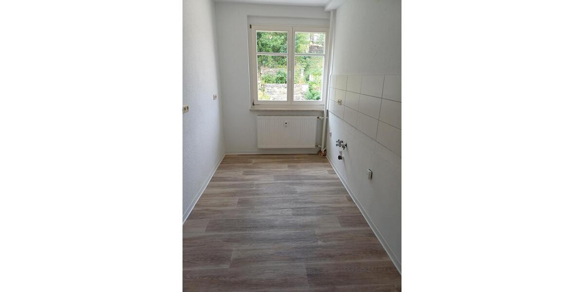 Etagenwohnung Bad Lobenstein - 4 Zimmer, 70 m&sup2;, 463&euro; | Angebot:26550744