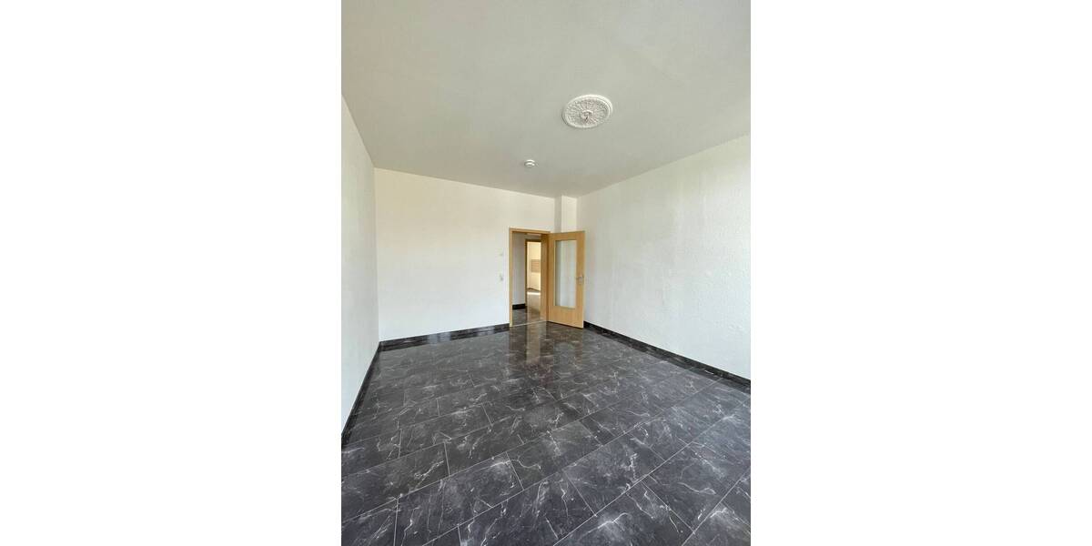 Etagenwohnung Plauen Haselbrunn - 3 Zimmer, 55 m&sup2;, 250&euro; | Angebot:25731864