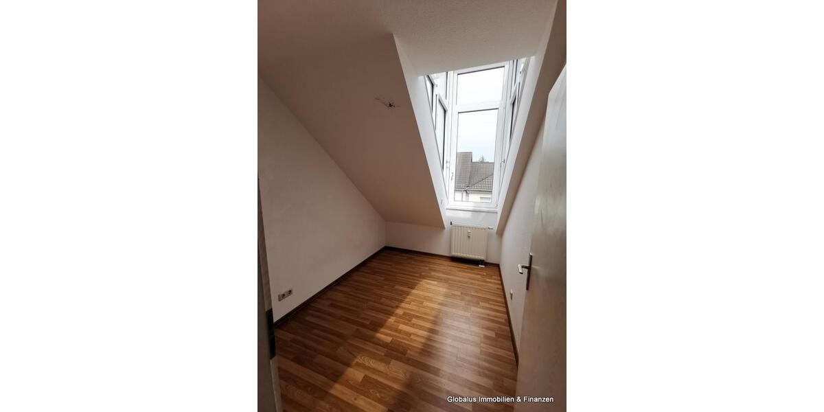 Dachgeschoßwohnung Plauen - 5 Zimmer, 105 m&sup2;, 690&euro; | Angebot:25871109