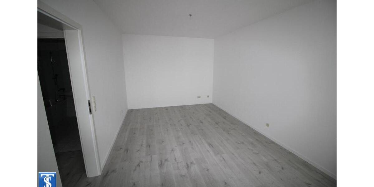 Etagenwohnung Plauen Alt Chrieschwitz - 1 Zimmer, 34 m&sup2;, 200&euro; | Angebot:23602094