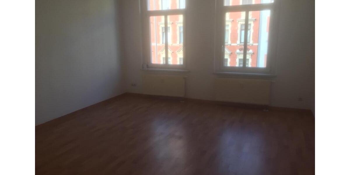 Etagenwohnung Plauen Altstadt - 2 Zimmer, 61 m&sup2;, 299&euro; | Angebot:24773211