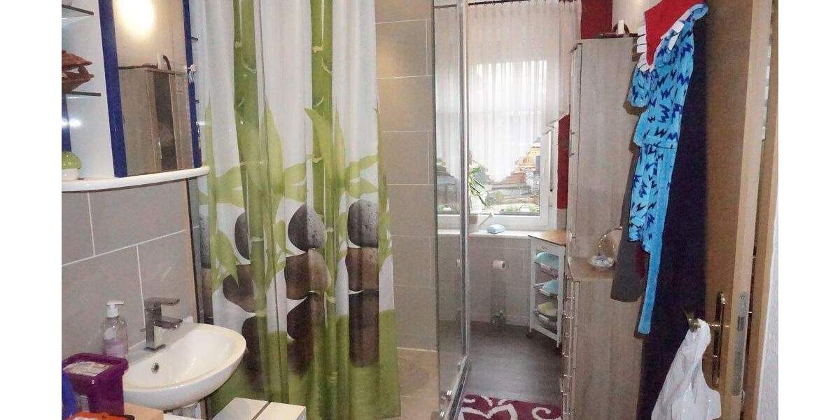 Reihenmittelhaus Oelsnitz - 5 Zimmer, 146 m&sup2;, 195.000&euro; | Angebot:25686107