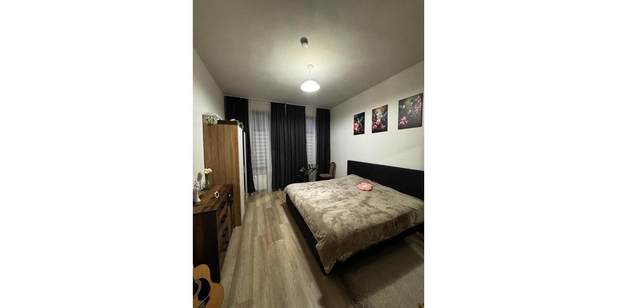 Etagenwohnung Plauen Altstadt - 4 Zimmer, 96 m&sup2;, 107.000&euro; | Angebot:27264892