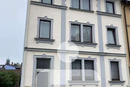 Haus Rehau - 11 Zimmer, 208 m&sup2;, 95.000&euro; | Angebot:25781504