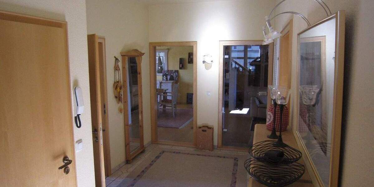 Einfamilienhaus Plauen Westend - 1 Zimmer, 316 m&sup2;, 549.000&euro; | Angebot:25686143