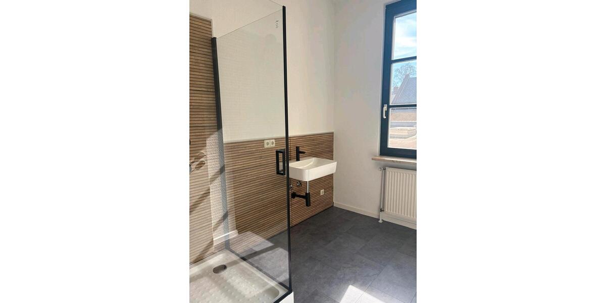Etagenwohnung Selb - 7 Zimmer, 205 m&sup2;, 215.000&euro; | Angebot:27147854