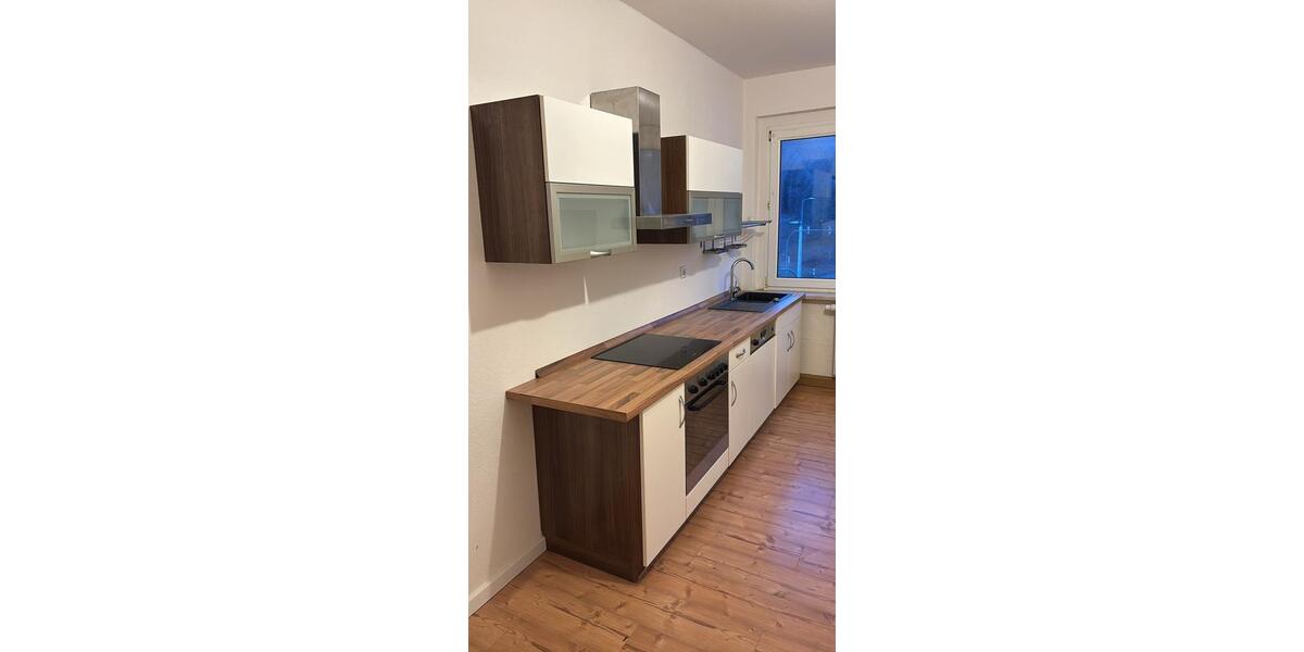 Dachgeschoßwohnung Plauen Bahnhofsvorstadt - 2 Zimmer, 62 m&sup2;, 274&euro; | Angebot:23174561