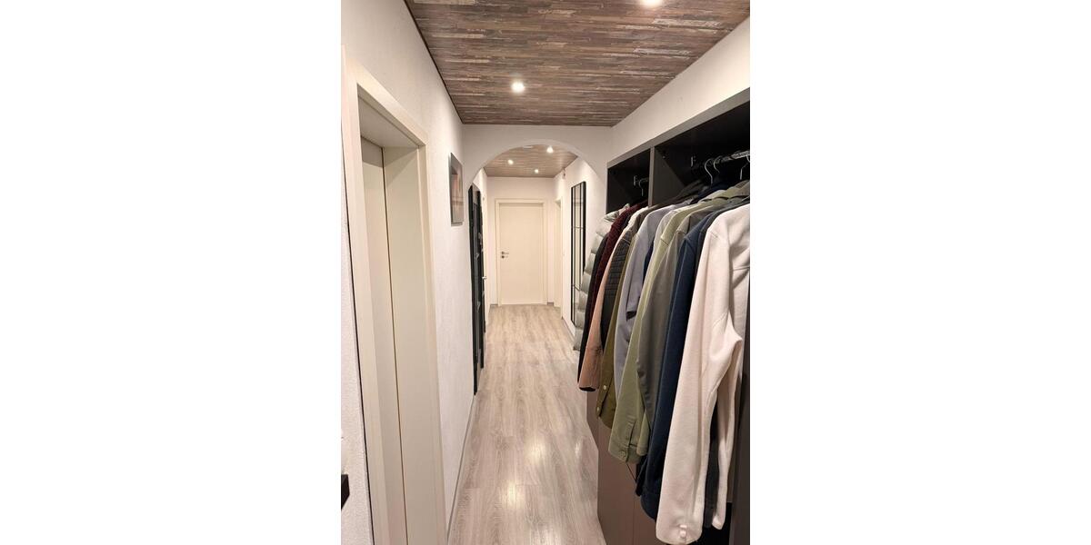 Etagenwohnung Selb - 3 Zimmer, 110 m&sup2;, 180.000&euro; | Angebot:25856545