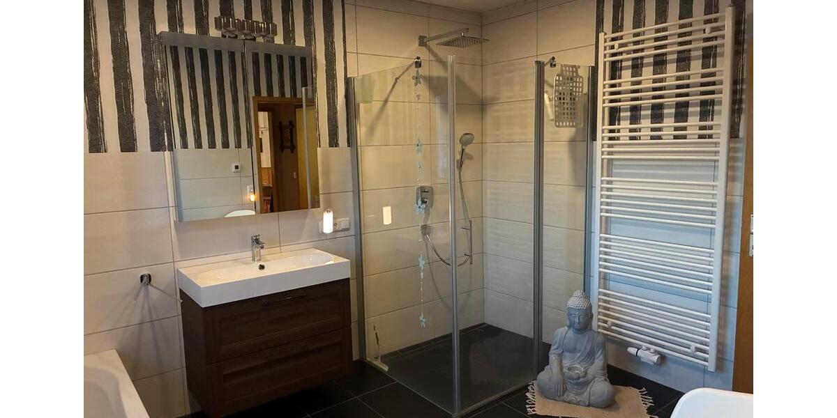 Einfamilienhaus Helmbrechts - 4 Zimmer, 128 m&sup2;, 240.000&euro; | Angebot:25993946