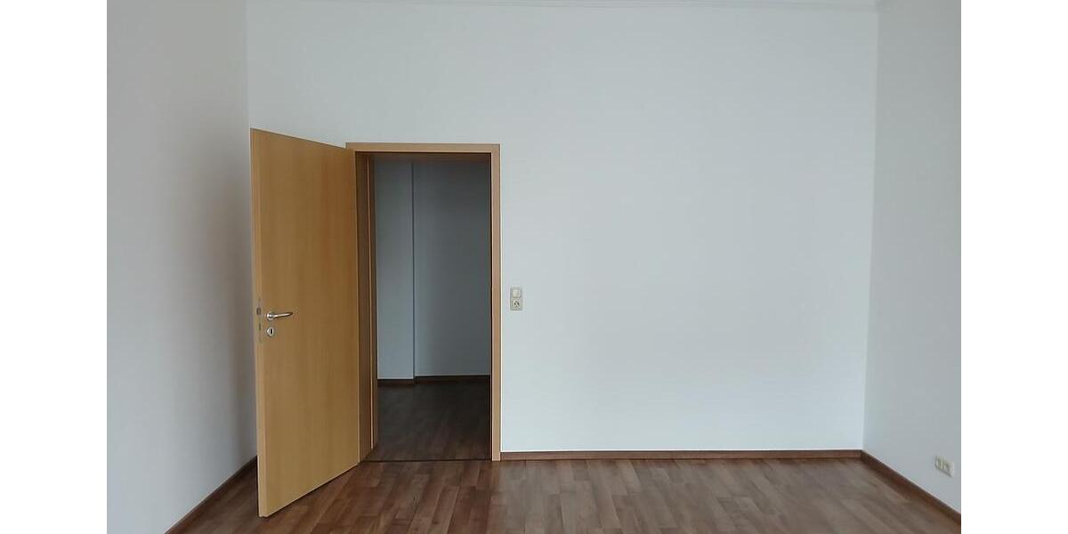 Etagenwohnung Hof Altstadt - 4 Zimmer, 100 m&sup2;, 820&euro; | Angebot:26529934