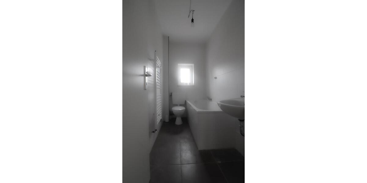 Etagenwohnung Plauen - 2 Zimmer, 50 m&sup2;, 300&euro; | Angebot:25538971