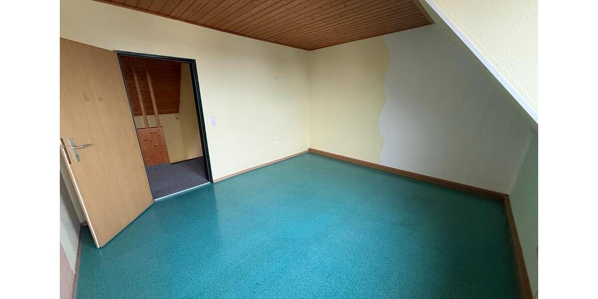 Einfamilienhaus Nordhalben - 6 Zimmer, 169 m&sup2;, 750&euro; | Angebot:25102991