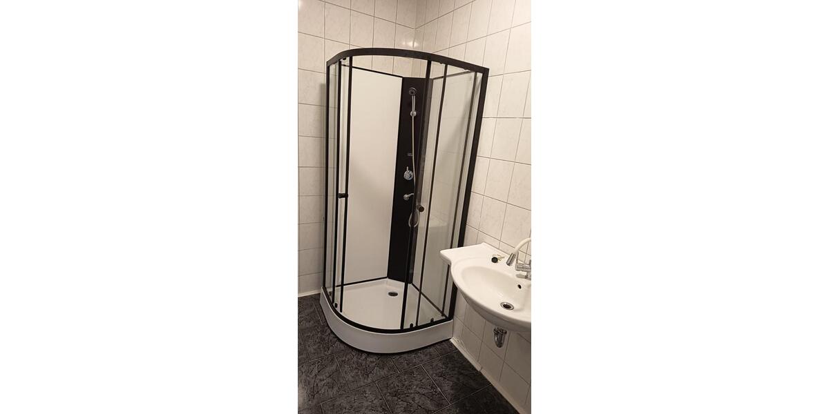 Dachgeschoßwohnung Plauen - 4 Zimmer, 94 m&sup2;, 41.000&euro; | Angebot:26125515