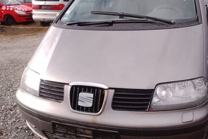 Seat Alhambra 270.000 km 700 &euro; Plauen 08523